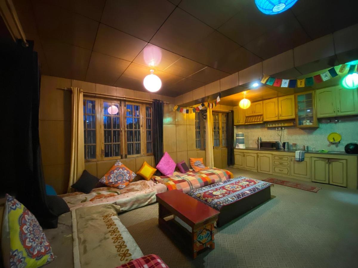 Happy Drifters Hostel Leh Exterior foto