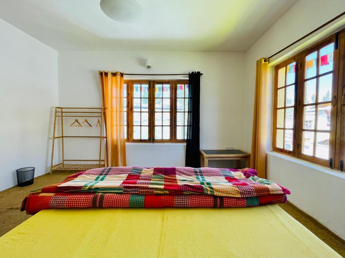 Happy Drifters Hostel Leh Exterior foto